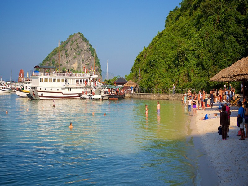 What awaits in Halong Bay?