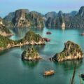 Kinh Nghiệm Du Lịch Vịnh Hạ Long Trong Ngày – Có Gì Hấp Dẫn?