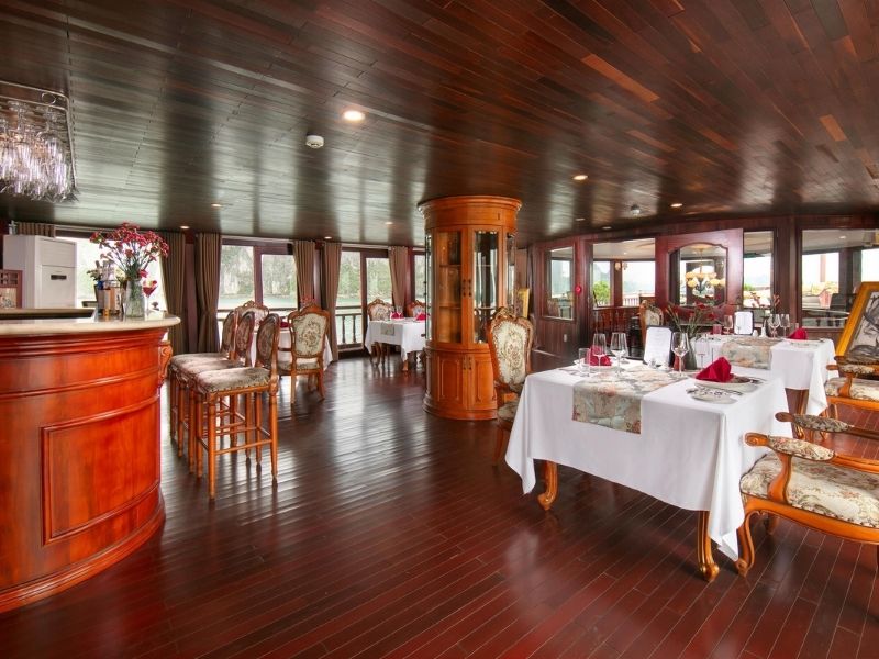 Nhà hàng và khu ẩm thực