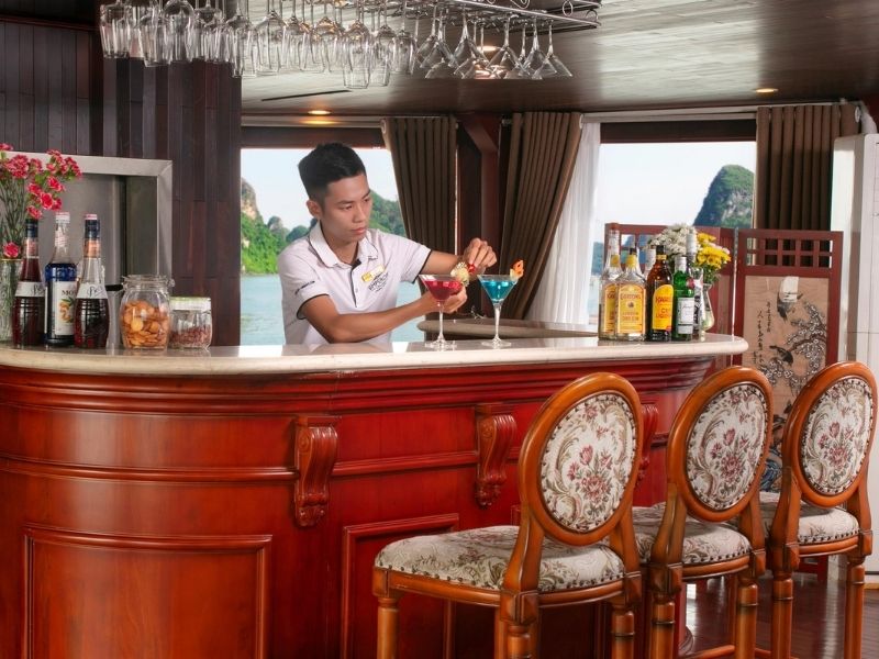 Lounge và Bar trên tàu