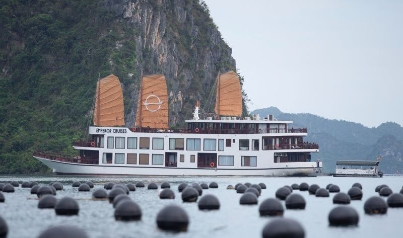 Ha Long cruise 2 days 1 night