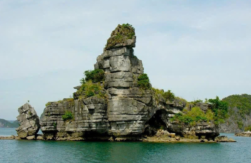 cong-dam-bai-tu-long