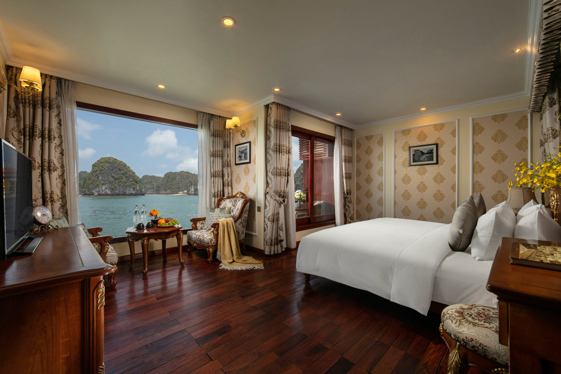 emperor cruises signature suite